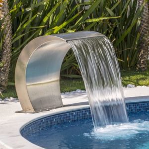 Cascata para piscina em Aço inox Victória